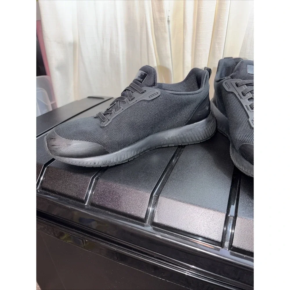 Women's Skechers Squad Food Service Slip Resistant Work Shoes Black Size 8-